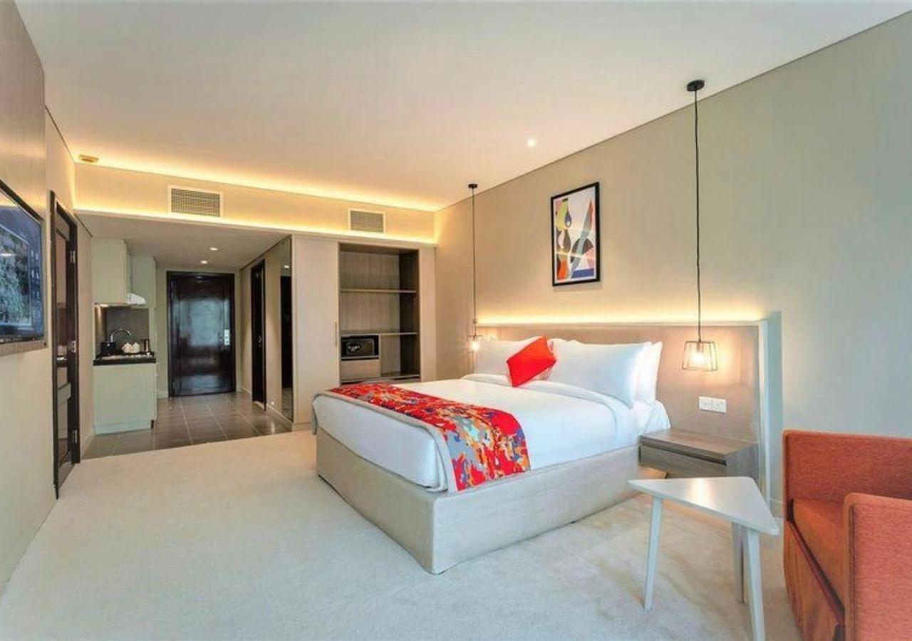 Aparthotel Leva And Suites, Opposite Downtown 4*