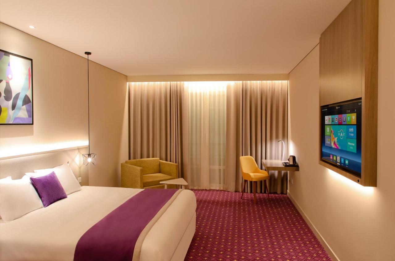 Aparthotel Leva And Suites, Opposite Downtown 4*