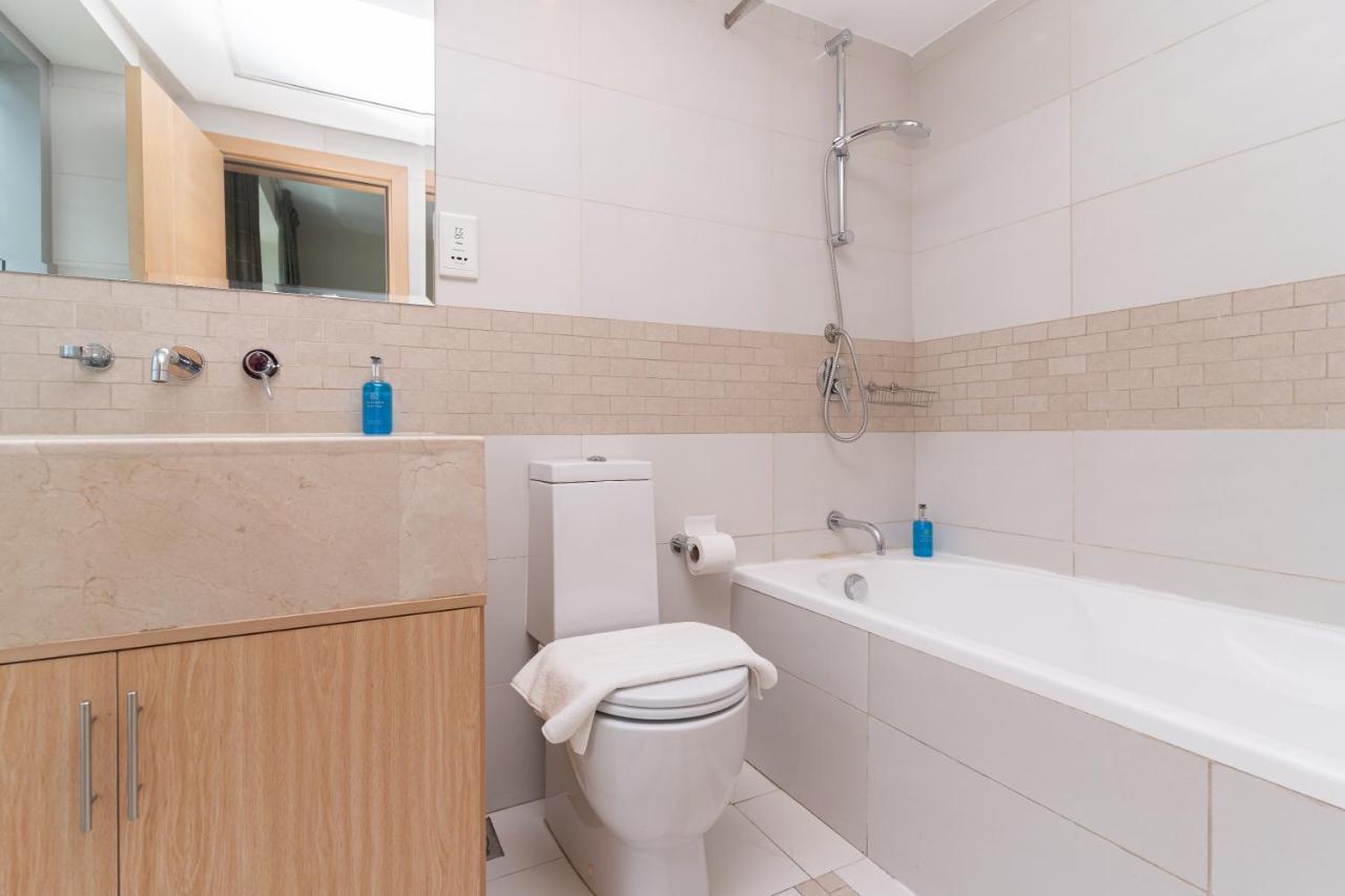 Apartment Rh- Blakely Tower, Marina, 2br Near Jbr Walk, Tram Stop Dubai