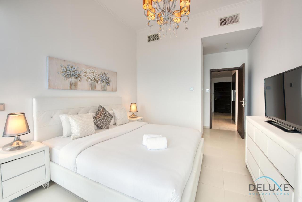 Sea Views 1br In The Heart Of Marina By Deluxe Homes Dubai