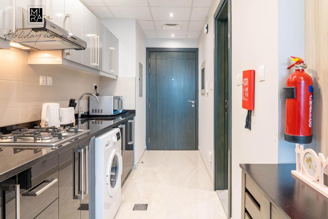 Daire Mira Holiday Homes - Studio With Burj Khalifa View - Elite Business Bay *
