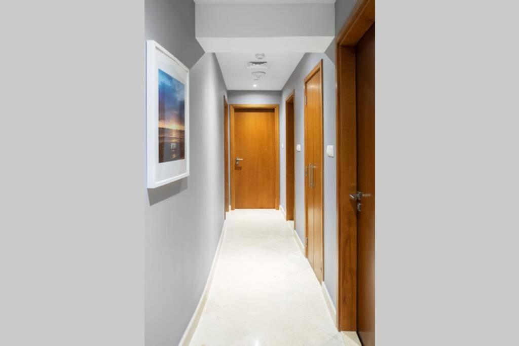 Daire Wsuites - Big Terrace With Beautiful Marina View