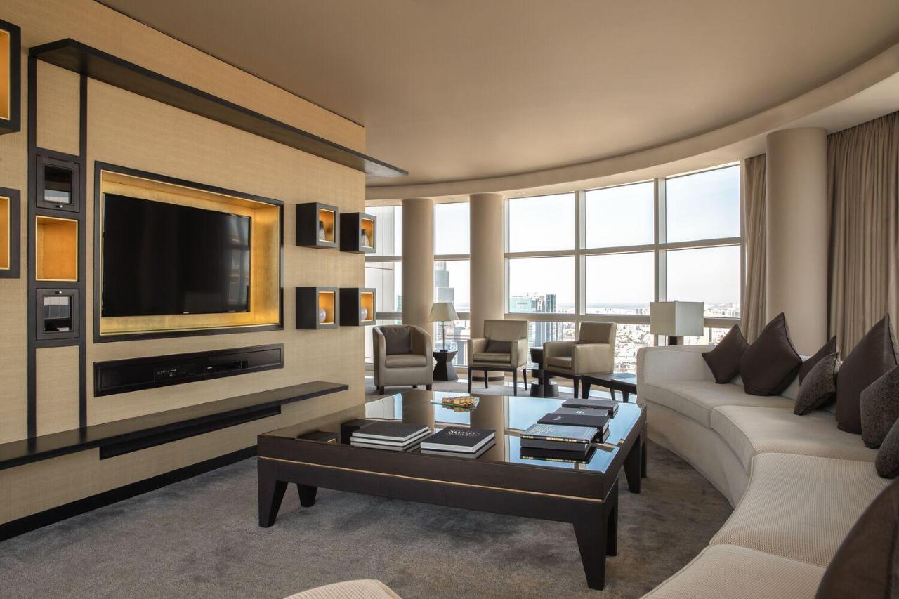 Jumeirah Emirates Towers Hotel