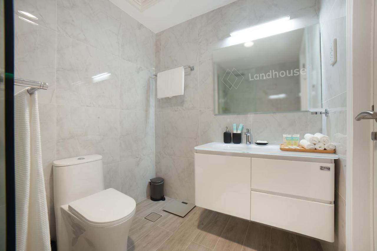 Apartment Luxe Studio Near Discovery Gardens Metro Station