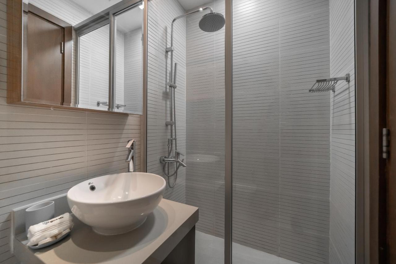 Daire Higuests - Spacious 1br In Marina With Amazing Views Dubai