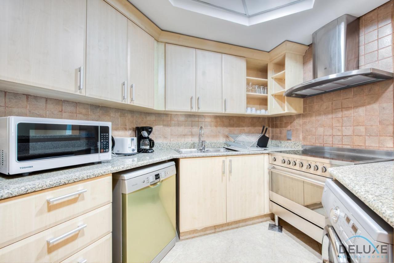 Distinctive 1 Bedroom At Shoreline 5 Palm Jumeirah By Deluxe Homes Apartment Dubai