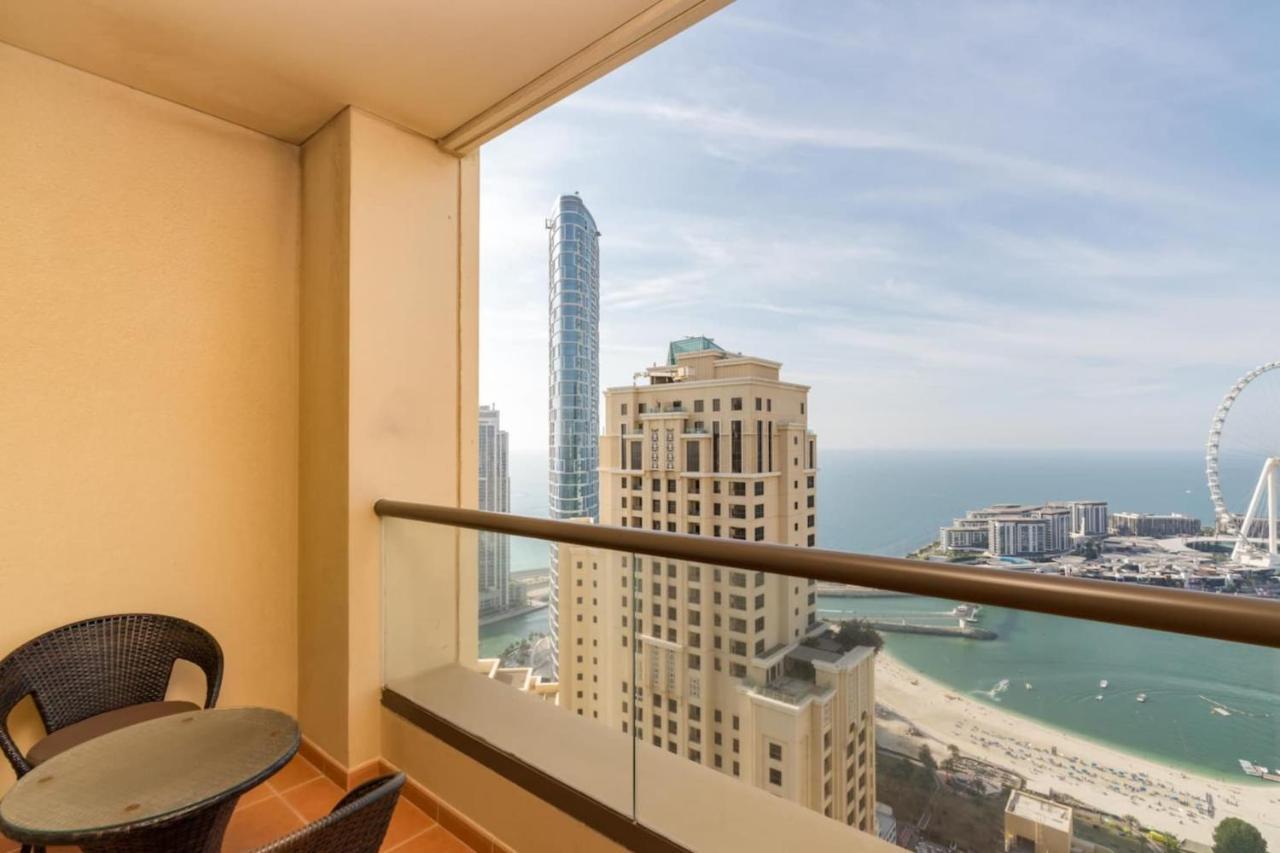 Amazing 2 Bedroom In Daire Dubai