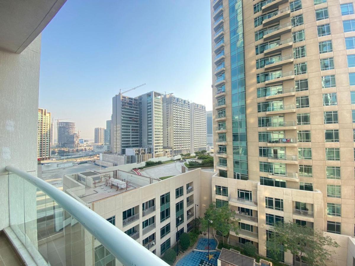 Durrani Homes - Cozy 1br At Nujoom Tower Besides Mall & Burj Khalifa Dubai