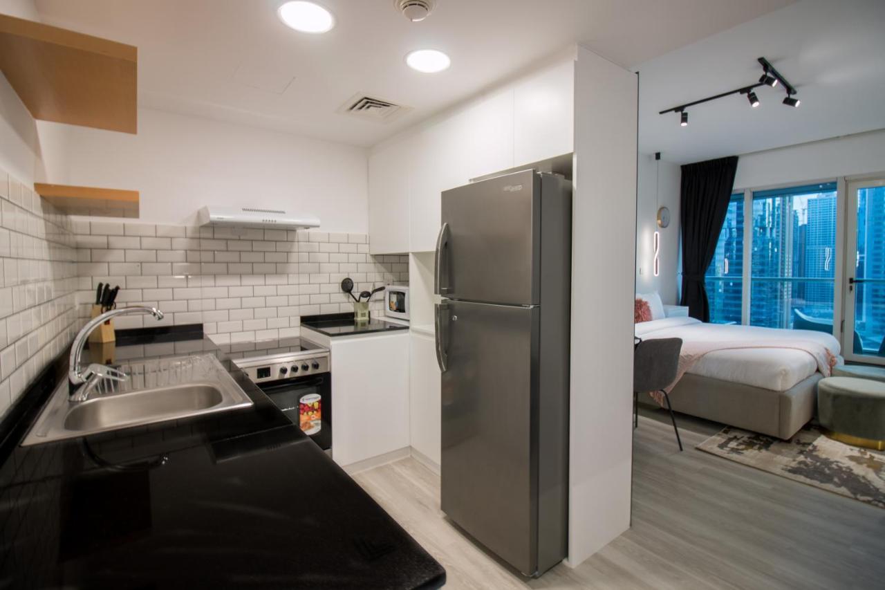 Apartment Walking Distance To Metro! Full Canal View *