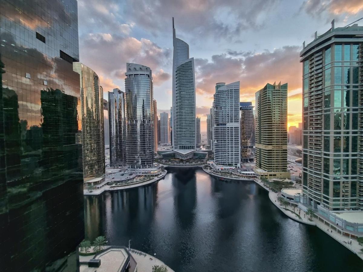 Walking Distance To Metro! Full Canal View *