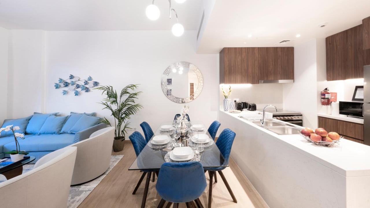 Apartment Ultimate - 4 Beds - La Mer - Sunset Marina View *