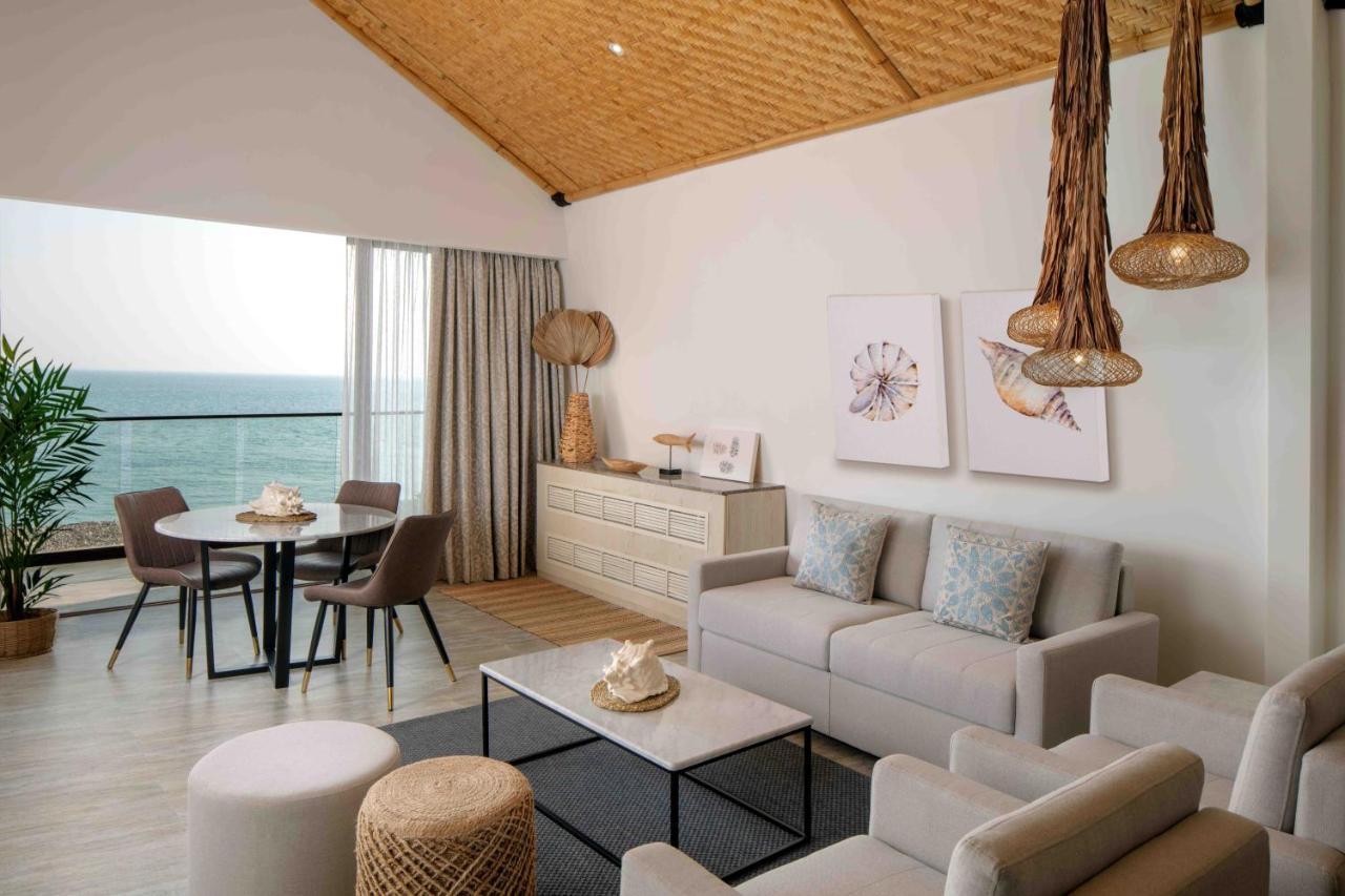 Anantara World Islands Resort Dubai