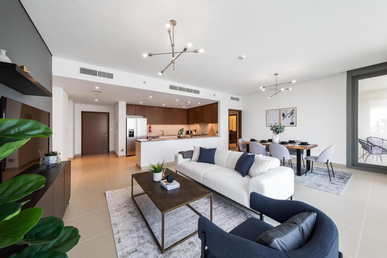 Eden's Homes & - 52-42 Emaar Apartment