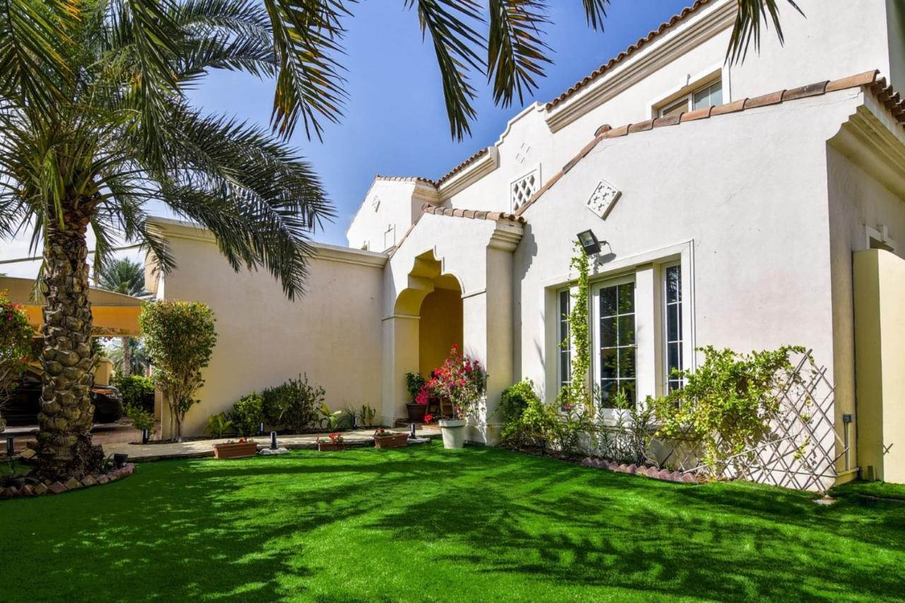 Frank Porter - Arabian Ranches Villa *