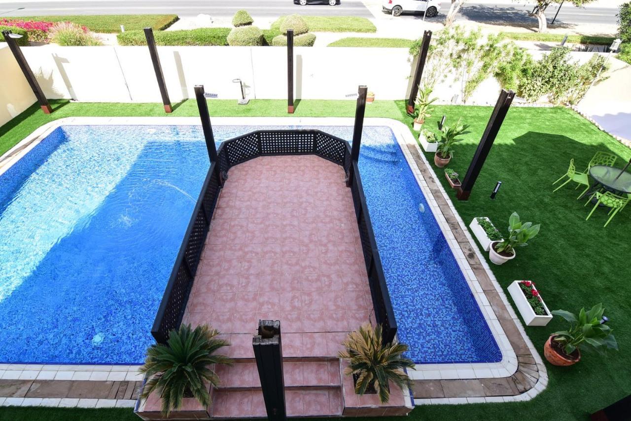 Frank Porter - Arabian Ranches * Dubai
