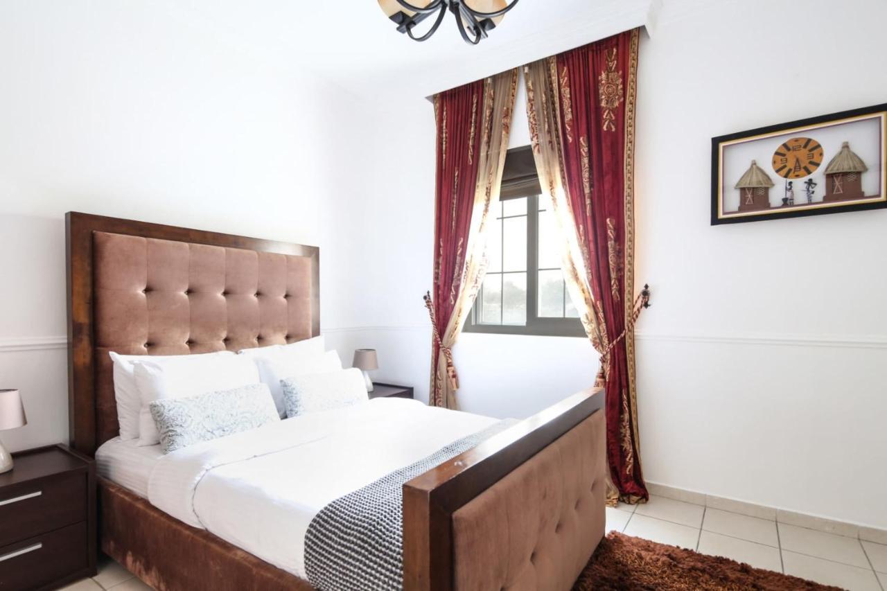 Villa Frank Porter - Arabian Ranches *