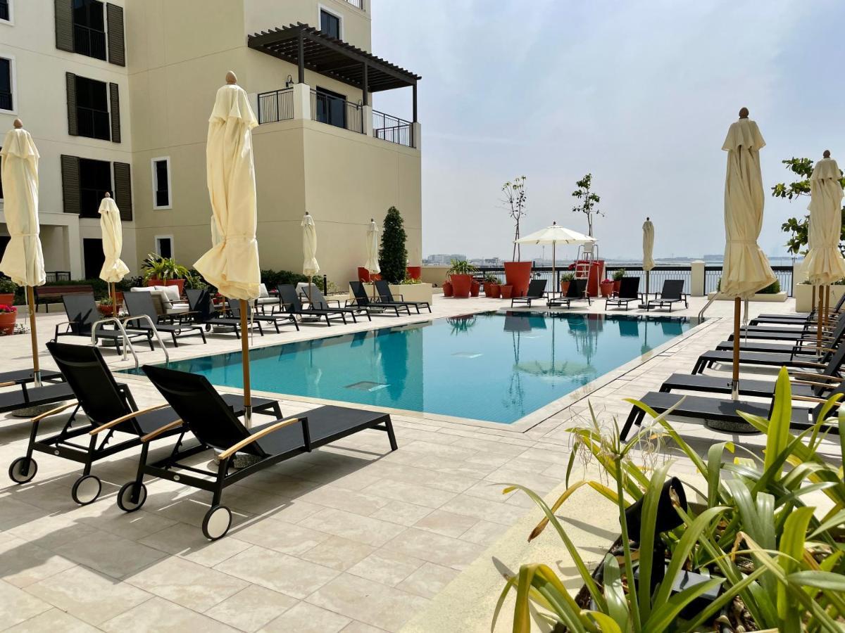 Apartment Ultimate - 4 Beds - La Mer - Sunset Marina View *