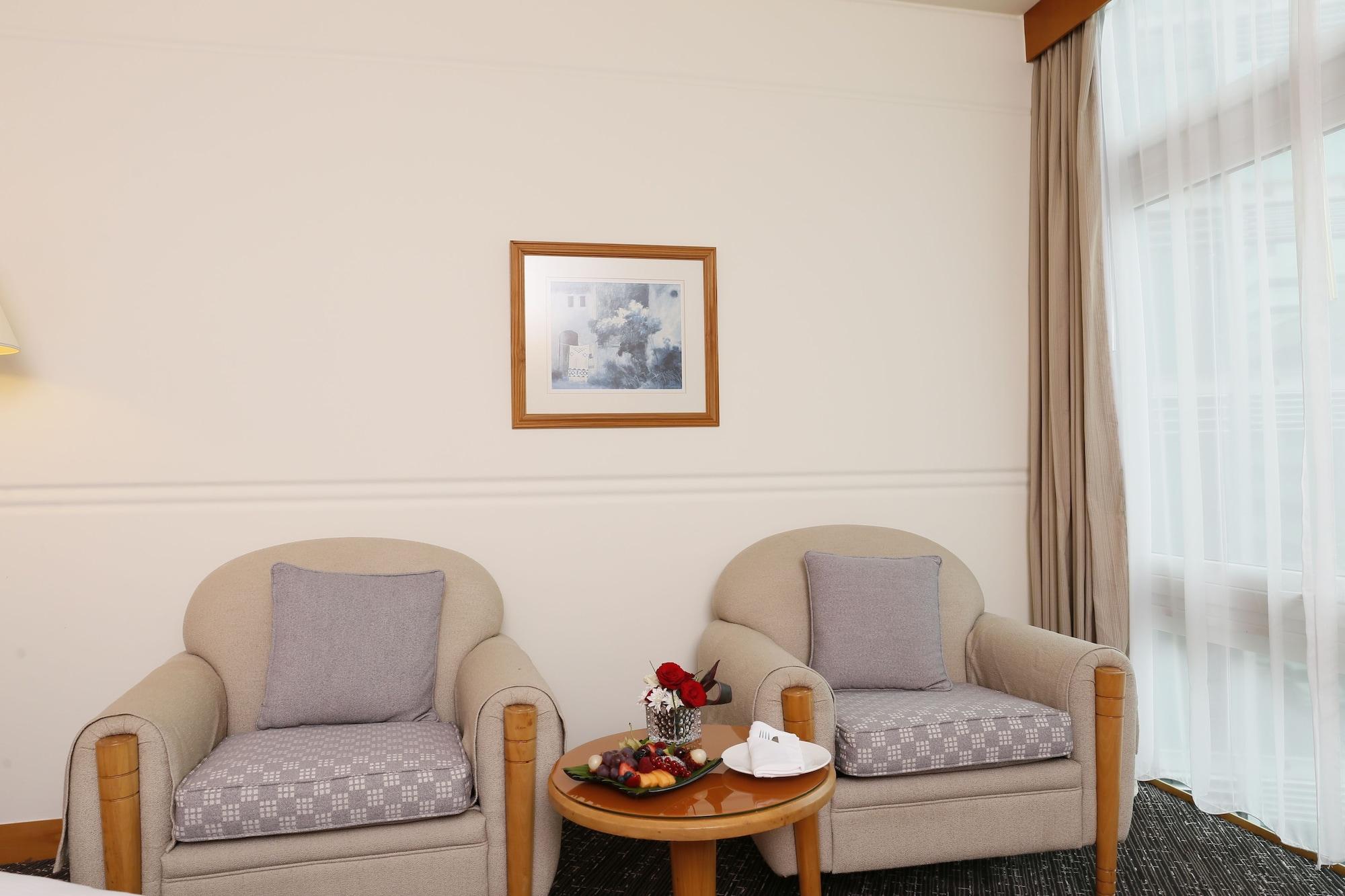 J5 - Port Saeed Hotel