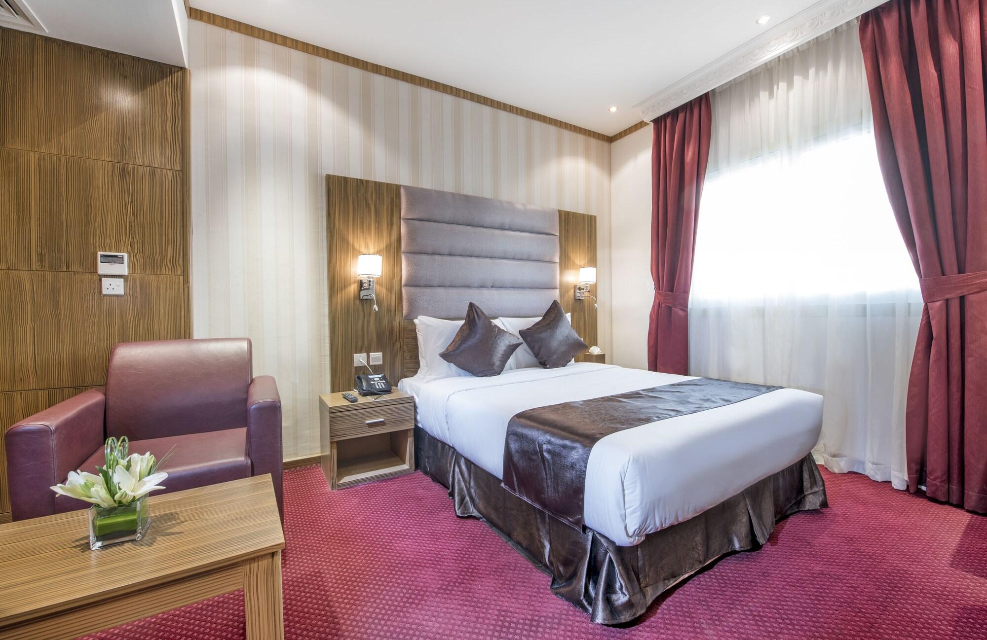 Royal Tulip Llc Hotel 3*