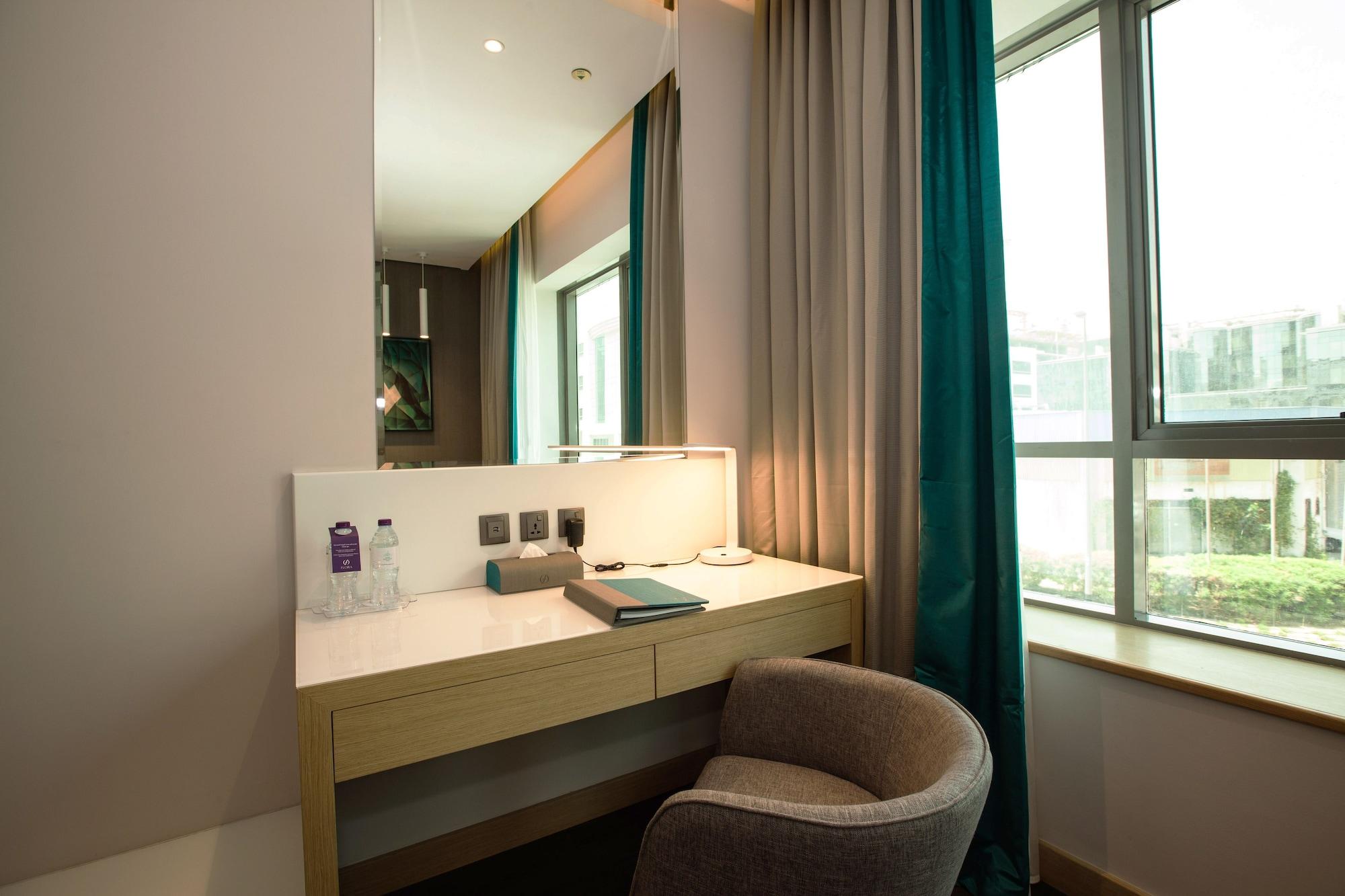 Hotel Flora Airport 4*