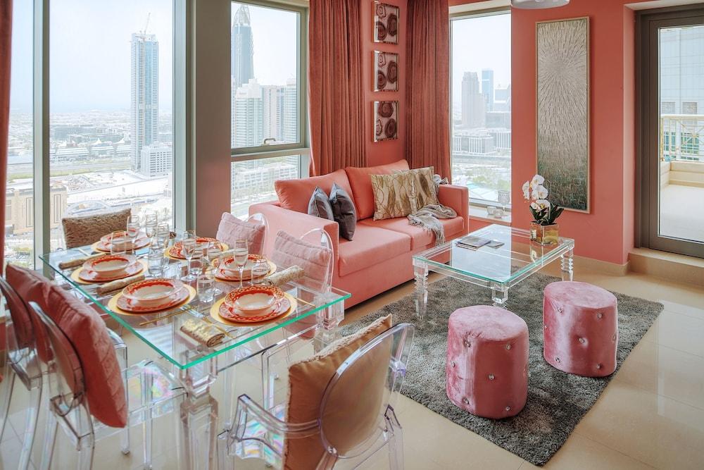 Apartment Dream - With Private Terrace, 29 Boulevard Downtown