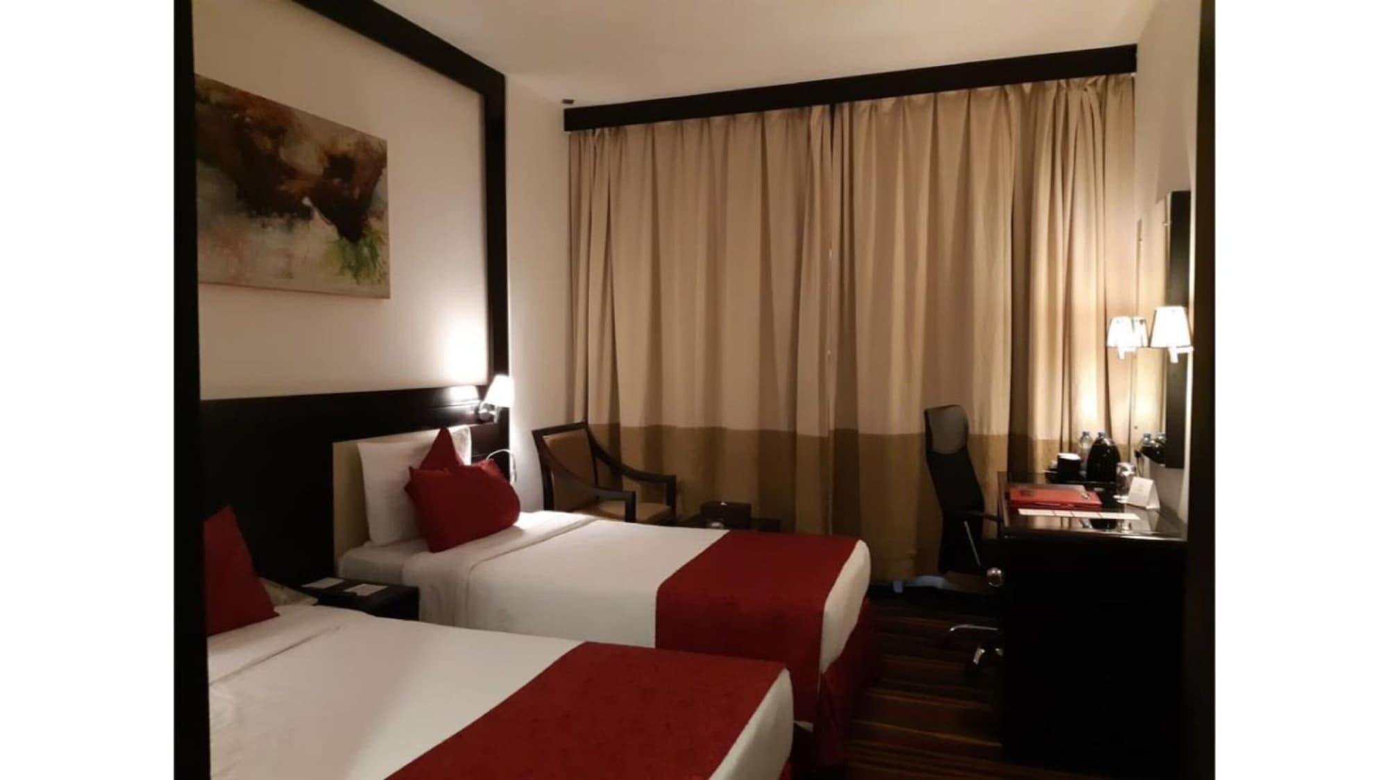 Hotel Lotus Grand