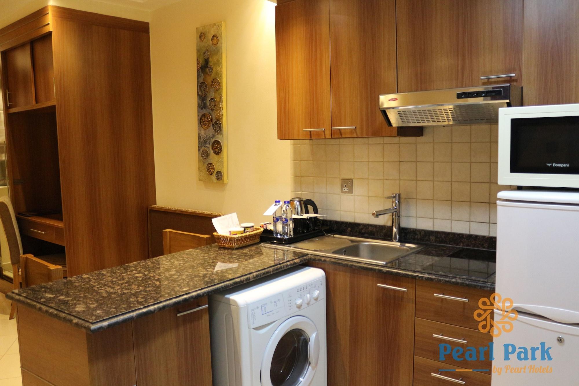 Aparthotel Pearl Executive 4*
