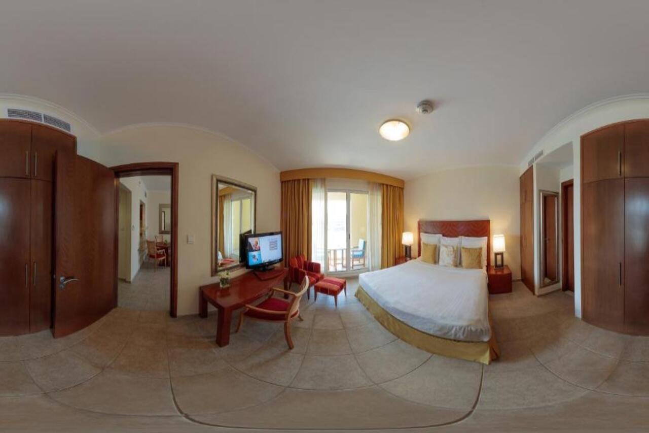 Millennium Lakeview Formerly Copthorne Lakeview Hotel 4*