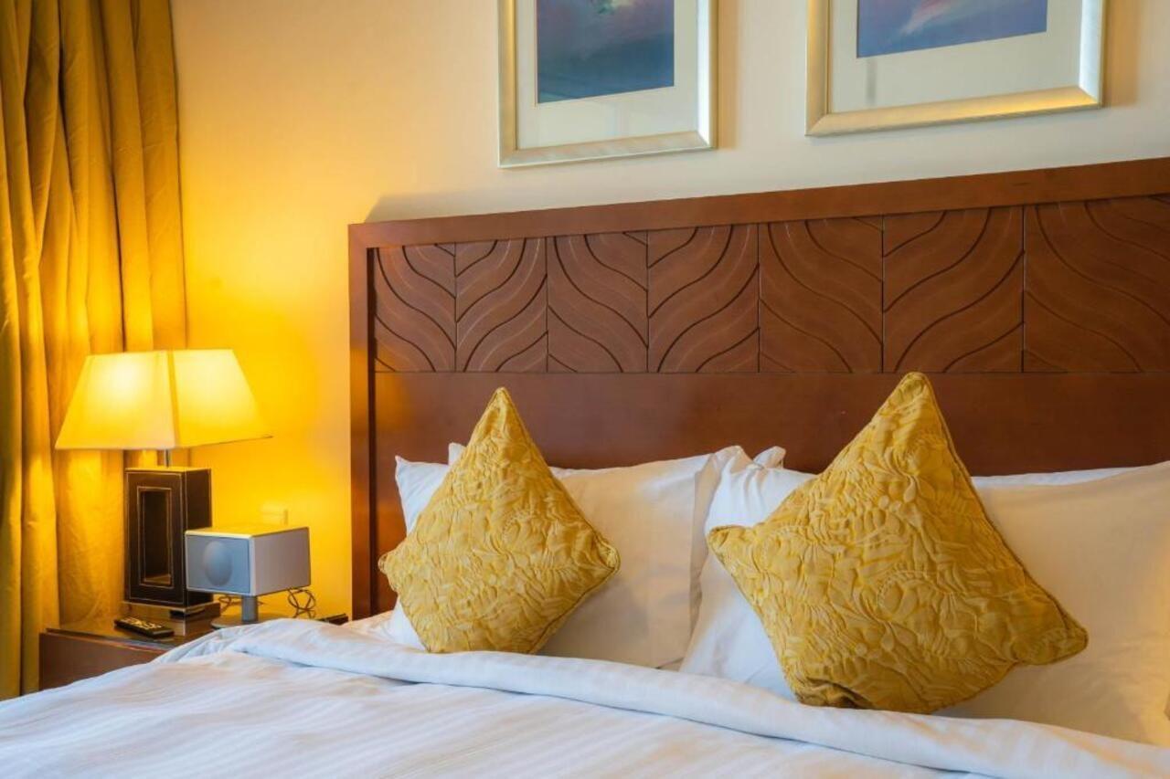 Hotel Millennium Lakeview Formerly Copthorne Lakeview 4*