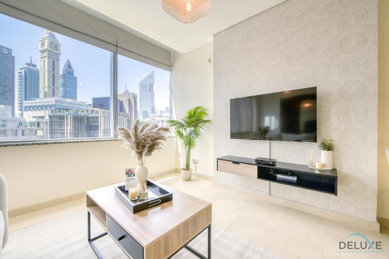 Special Offer Stylish 1br With Pool & Views By Deluxe Homes Apartment