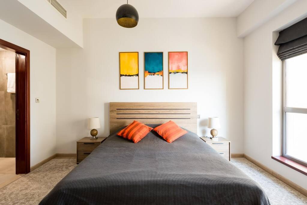 Apartment 2br Vacation With Pool, Gym And Beach Access Dubai