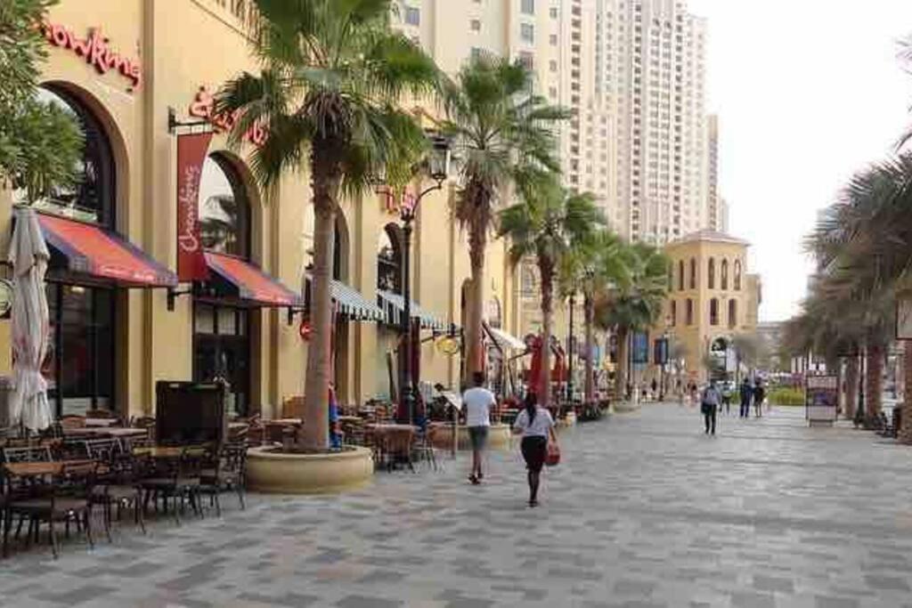 Apartment 2br Vacation With Pool, Gym And Beach Access Dubai