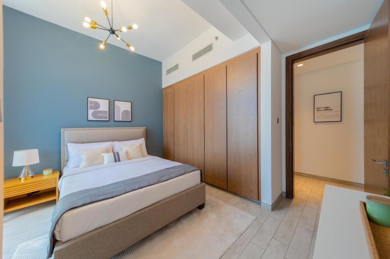 Eden's - Millennium Atria Residences *