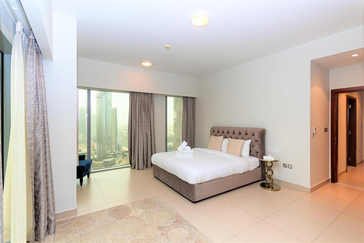 Apartment Luxury Dowtown Apt With Stunning Skyline Views Dubai