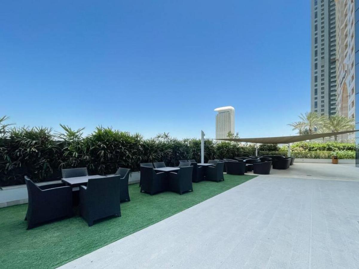 Blue Dream With Harbour View In Marina