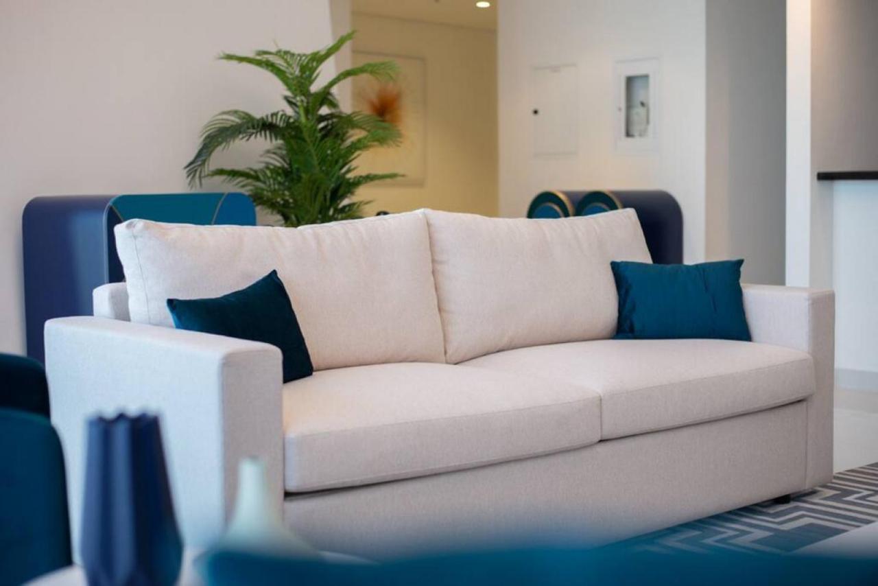 Blue Dream With Harbour View In Marina Daire Dubai