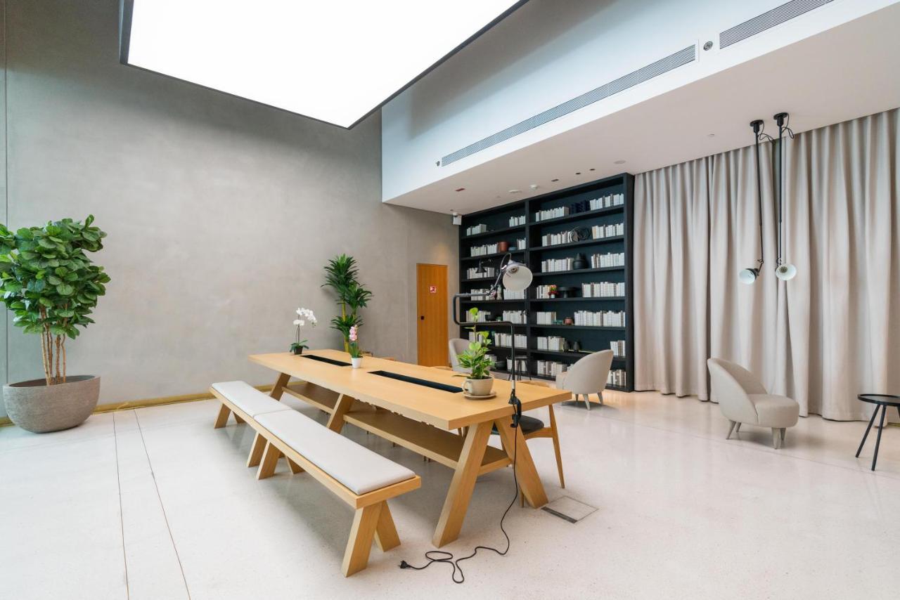 Ultimate / 4 Beds / Burj Khalifa View / Ultra Modern / Business Bay Apartment