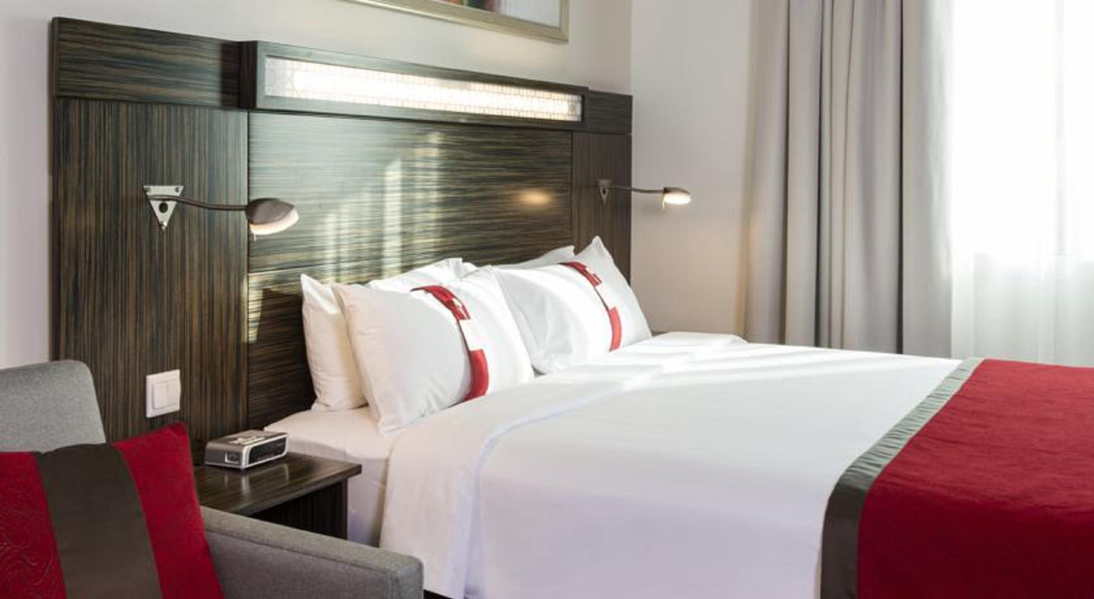 Express Internet By Ihg 3*