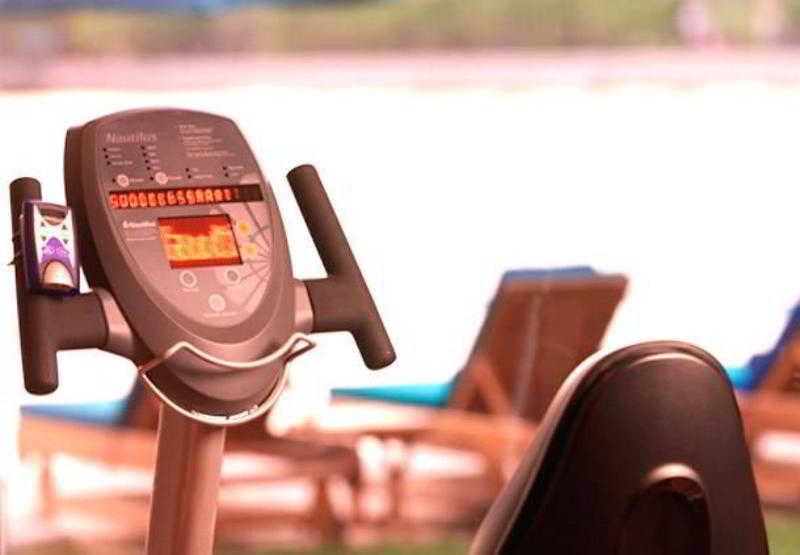 Millennium Lakeview Formerly Copthorne Lakeview Hotel 4*