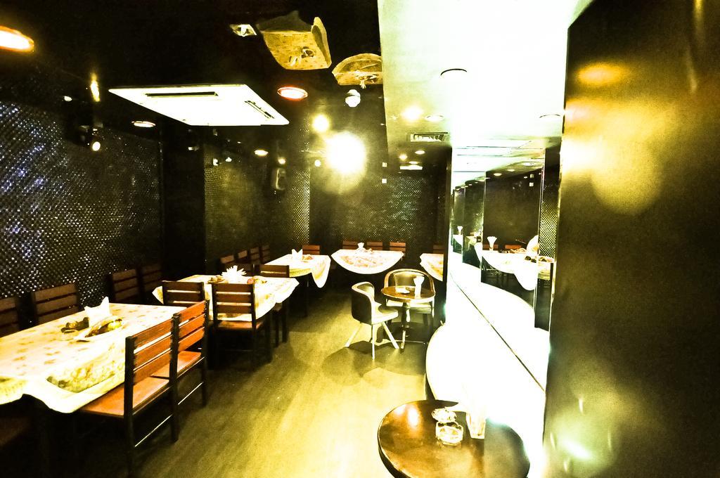 Hotel Phoenicia Grand 2*