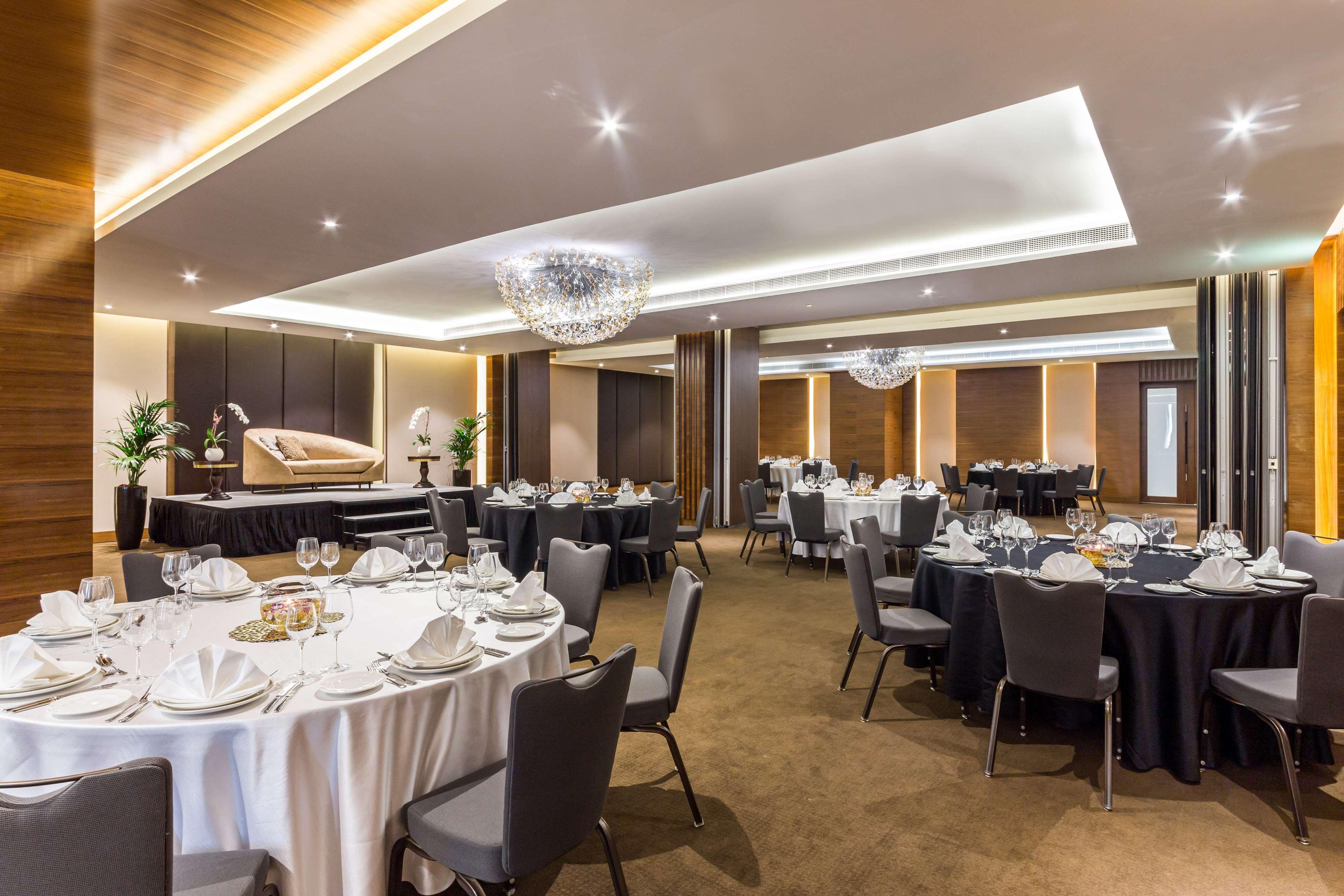 Radisson Blu Hotel, Waterfront