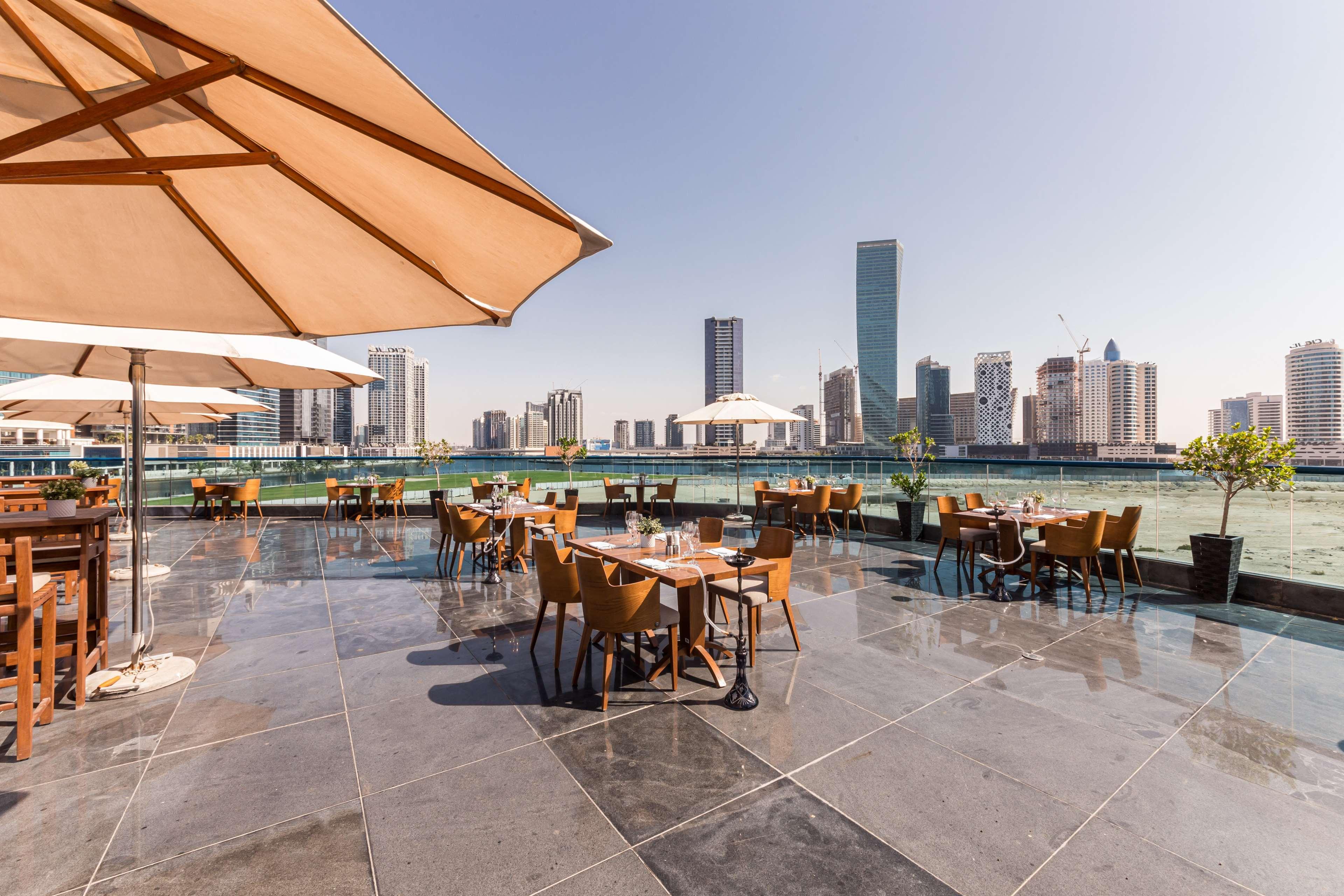 Radisson Blu Hotel, Waterfront Hotel Dubai