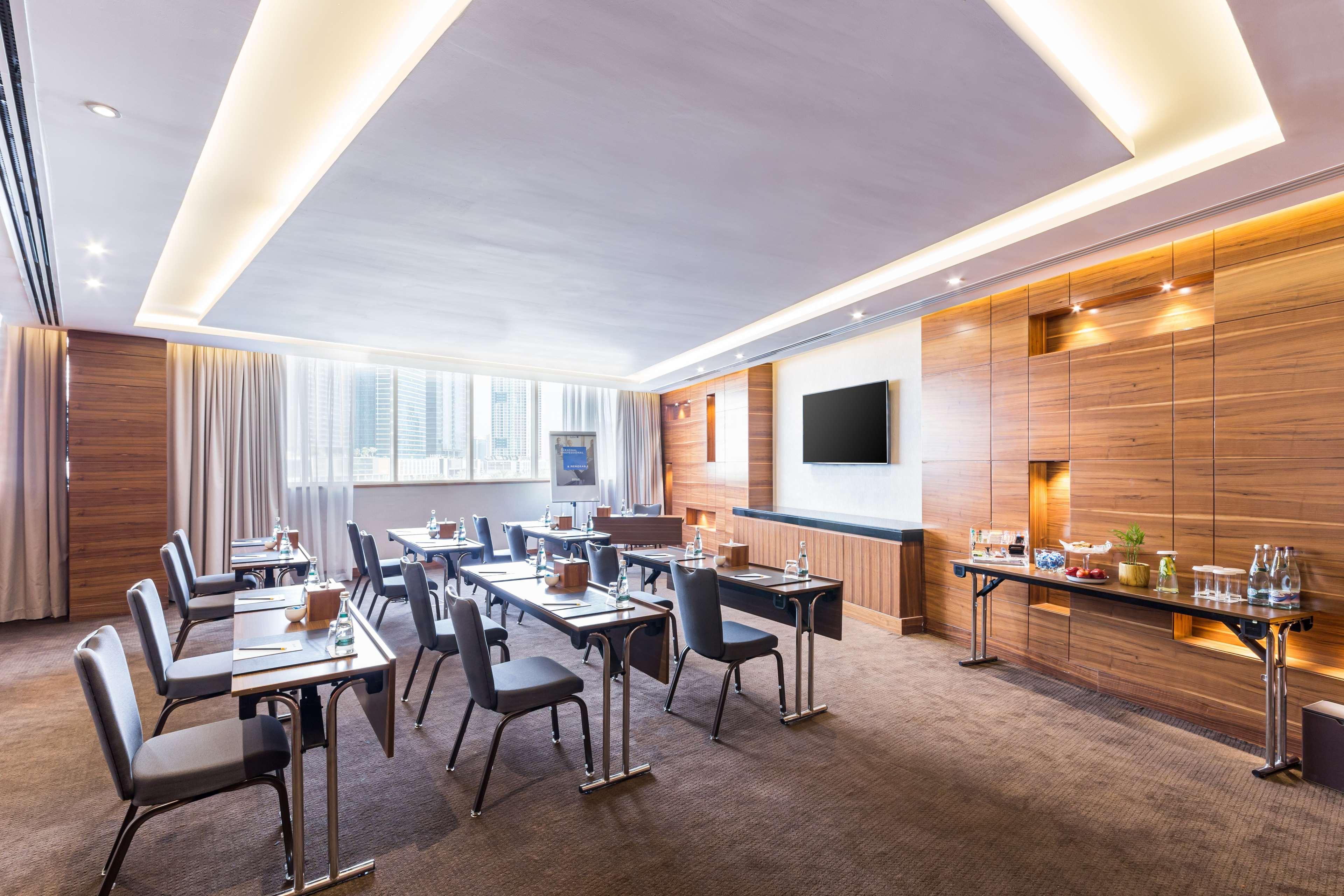 Hotel Radisson Blu Hotel, Waterfront Dubai