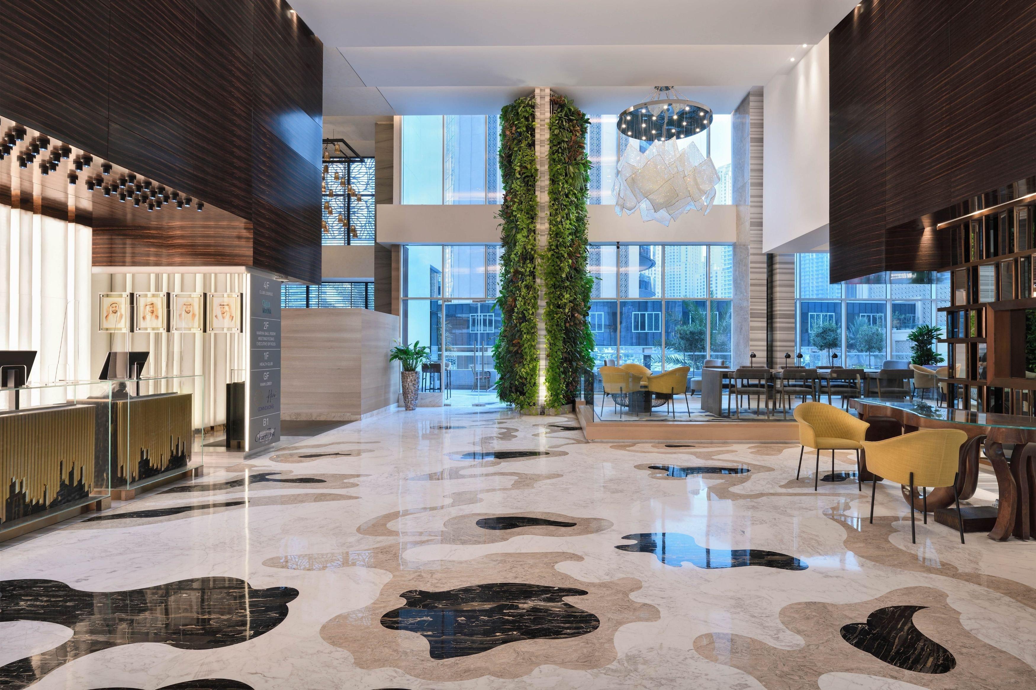 Crowne Plaza Marina By Ihg 5*