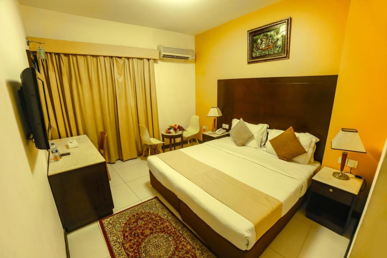 Hyde Park Otel 2*