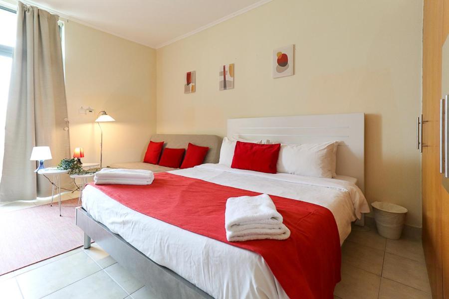 Apartamento Rh - Beautiful Canal View, Sleek & Spacious Studio, Location *
