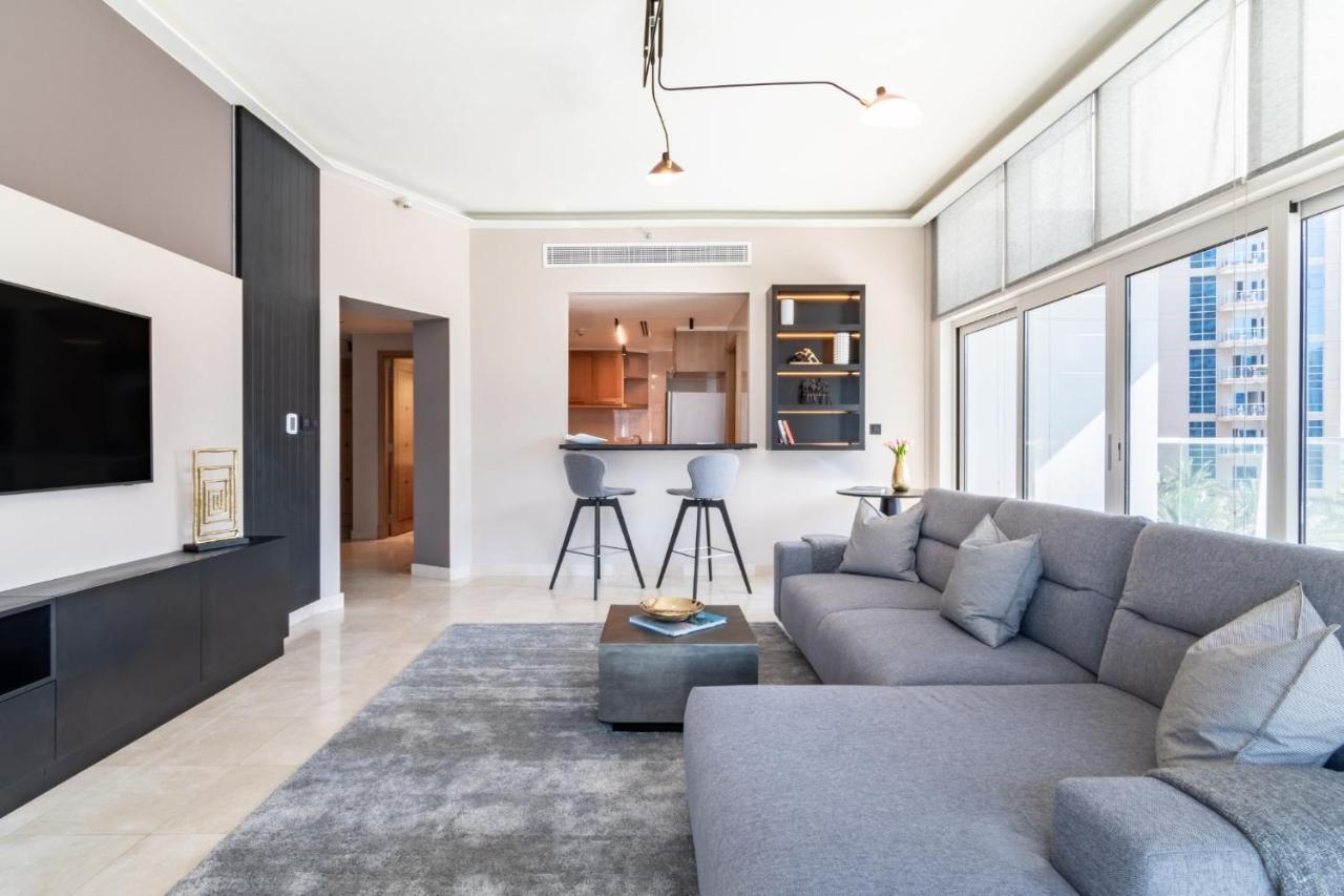 The Smart Concierge - Marina Scape Dubai