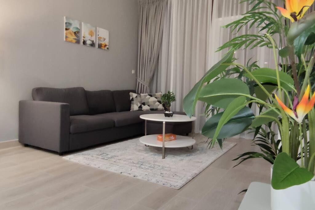 Daire High Floor 1br Vacation With Terrace