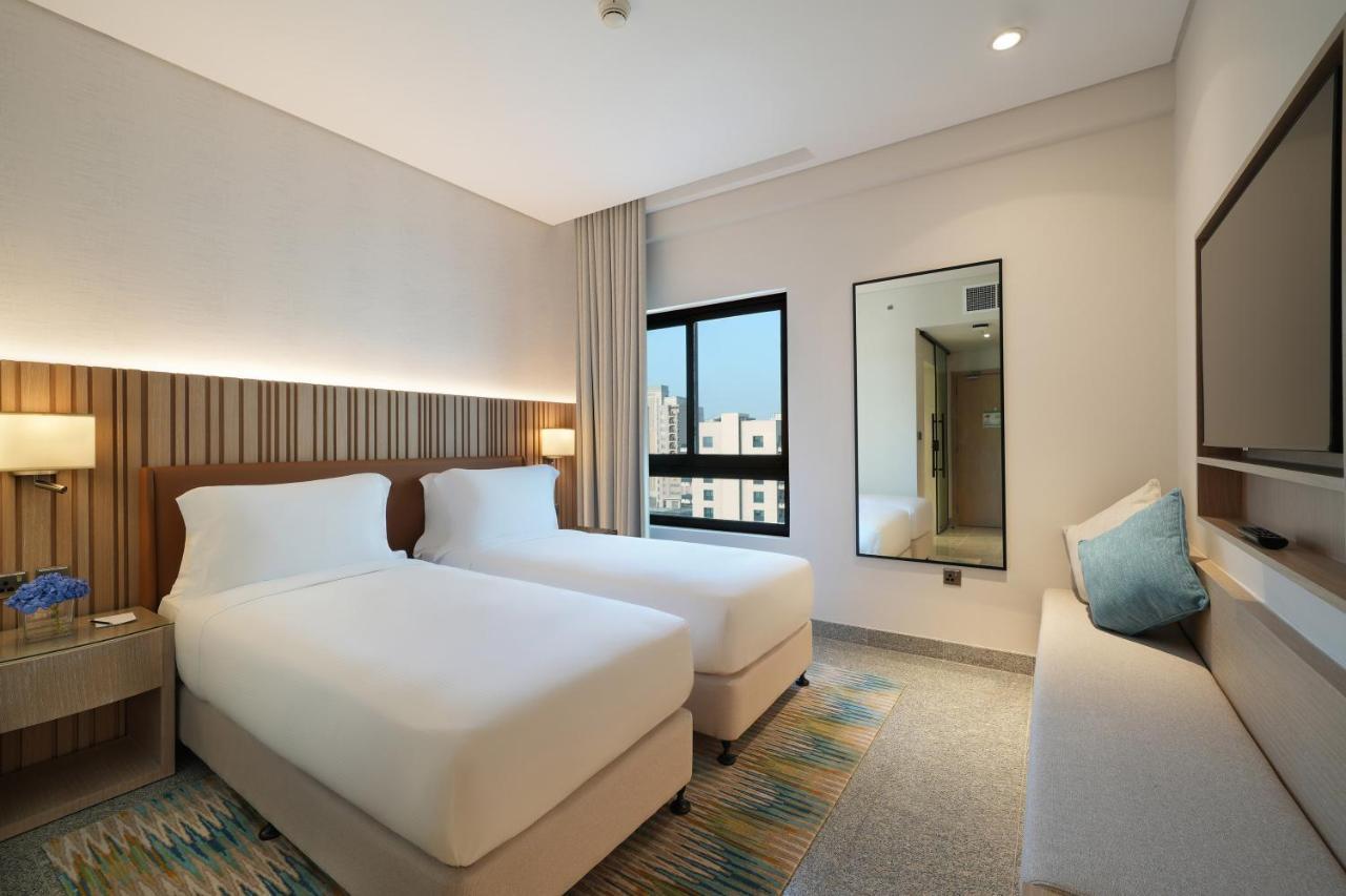 Hotel Arabian Park Dubai, An Edge By Rotana
