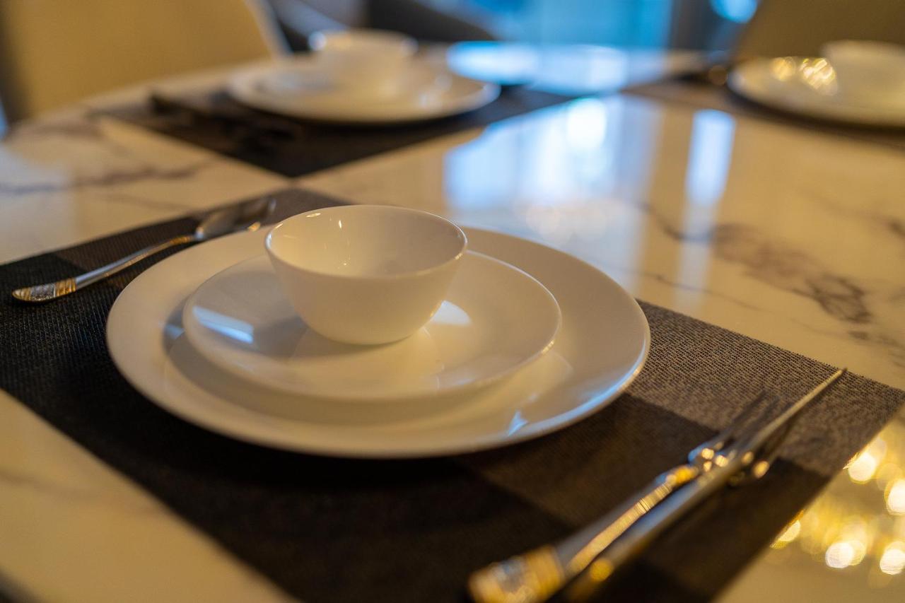 Daire 29 Boulevard Contemporary & Spacious Apartment, Burj & Fountain View
